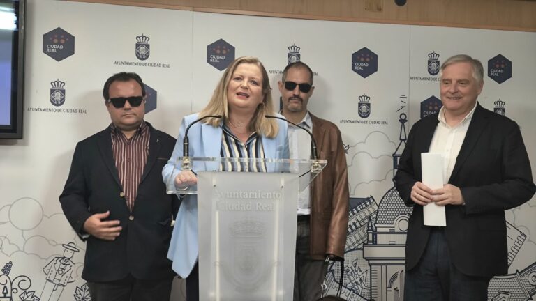 El alcalde agradece el compromiso del grupo social ONCE por mejorar la ciudad