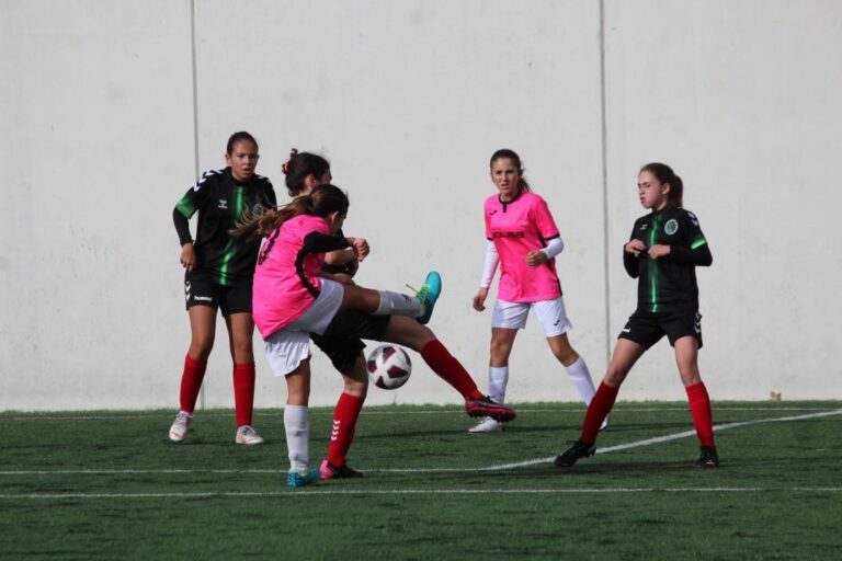 El Gobierno regional y ASEPAI promueven el fútbol femenino en edades escolares en zonas rurales