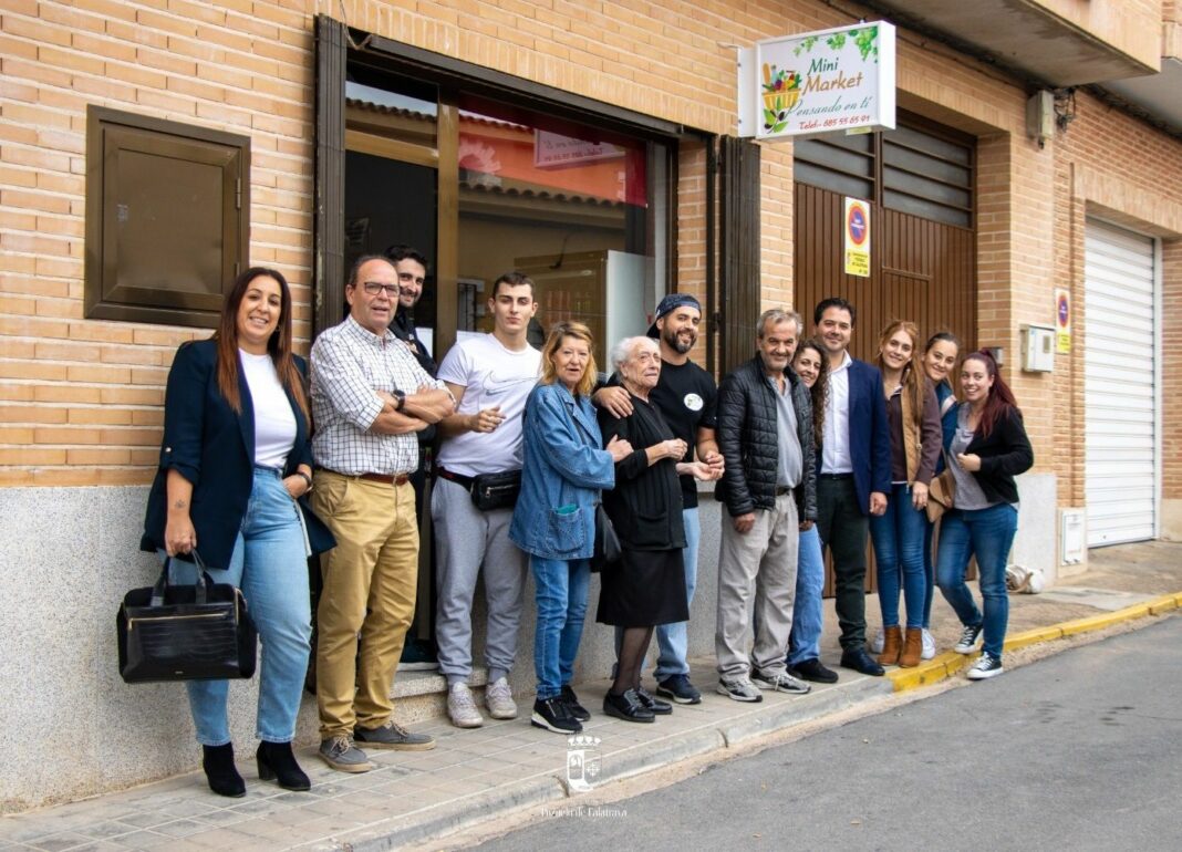 Imagen de familia de la presentación de Mini Market