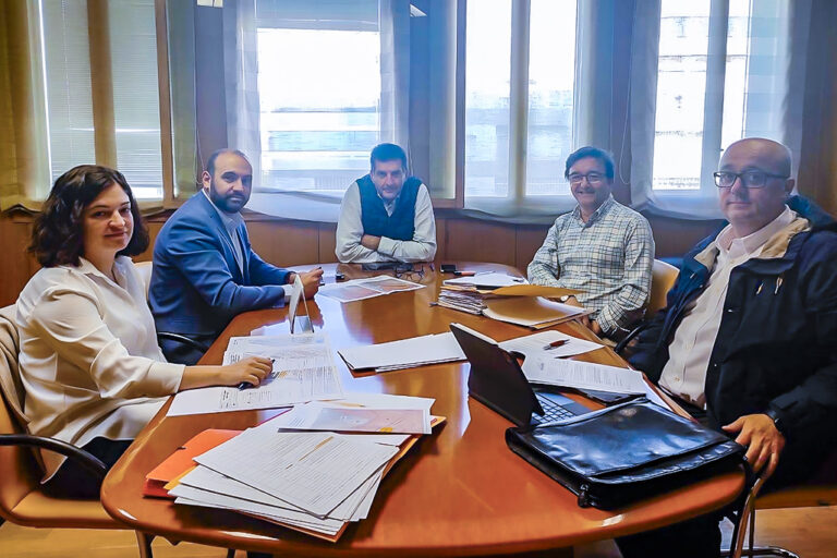 El alcalde de Argamasilla de Calatrava se reúne con el delegado de Fomento para canalizar la ampliación del polígono industrial ‘El Cabezuelo’