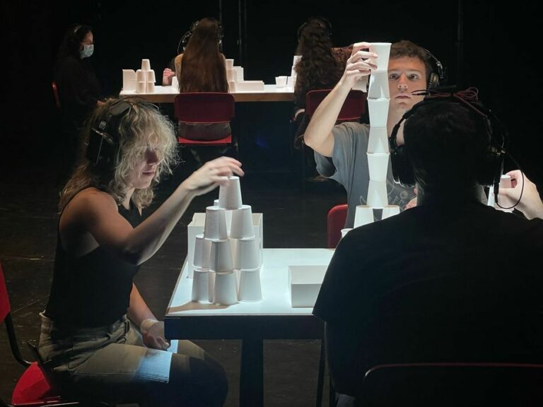 Los próximos viernes y sábado, ‘Rumbo a Farout’, de Onírica Mecánica, en Teatro de La Sensación de Ciudad Real
