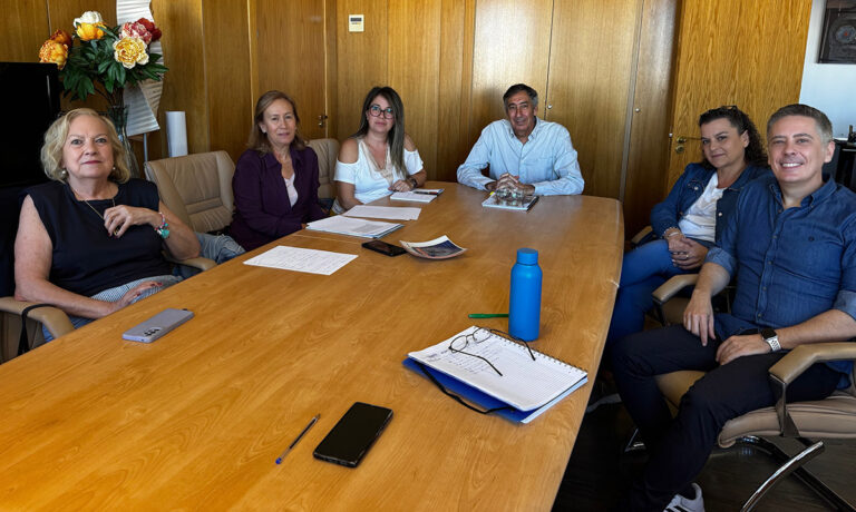 El Gobierno regional y la Federación de AMPAS ‘Alfonso X el Sabio’ valoran que el Banco de Libros ha tenido un impacto muy positivo en la comunidad educativa