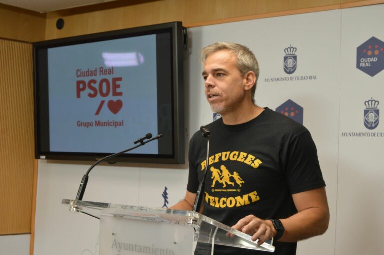 El PSOE acusa de PP y Vox de “incoherencia”, de omitir información e irregularidades en la contratación