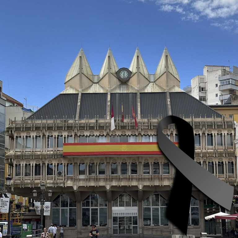 El Ayuntamiento de Ciudad Real se une al luto oficial hasta el 2 noviembre por las consecuencias de la DANA