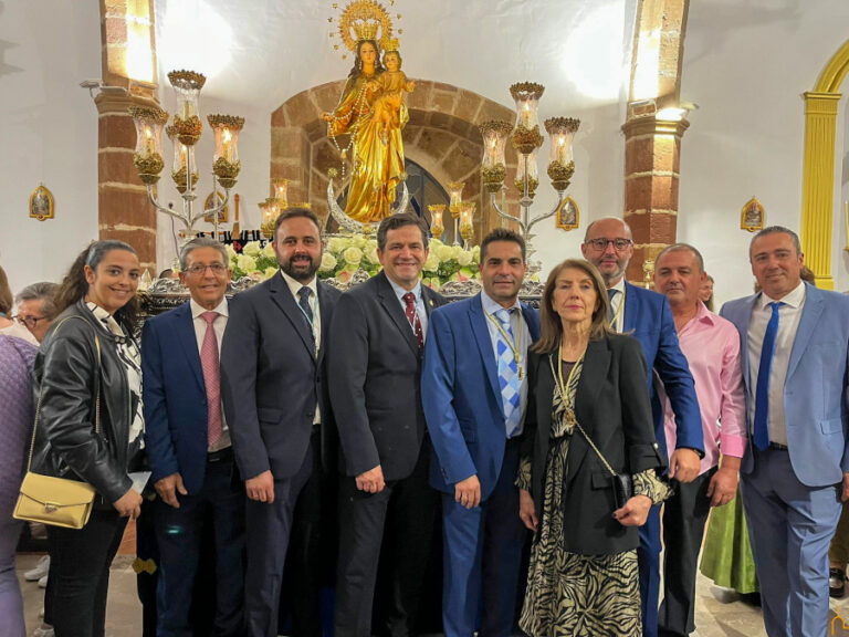 Miguel Ángel Valverde traslada al pueblo de Alcubillas el compromiso de la Diputación con las tradiciones y el futuro del municipio