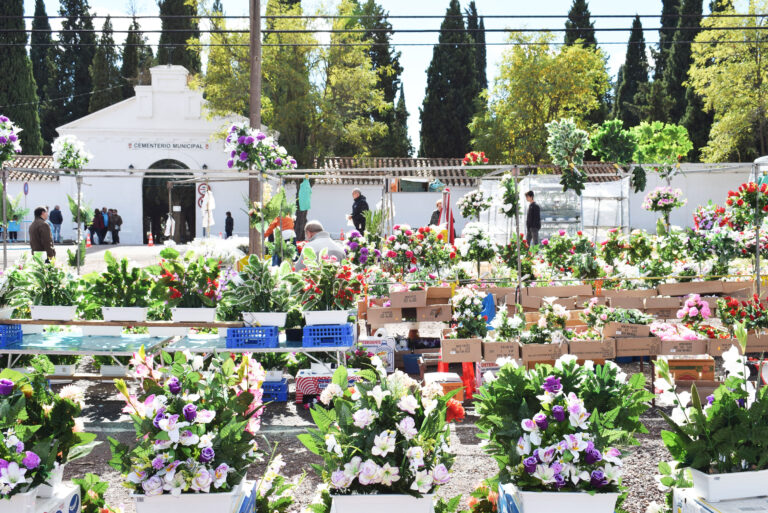 Puertollano: Abierta la solicitud de puestos de flores y velas en el cementerio en la semana de Todos los Santos