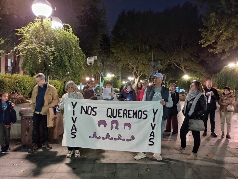 Concentración contra las violencias machistas en la Plaza del Pilar