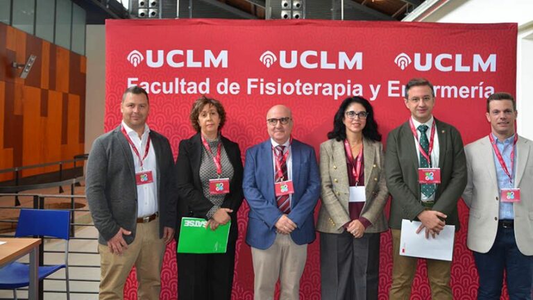 Profesionales de la enfermería debaten en la UCLM sobre excelencia asistencial y académica como camino compartido