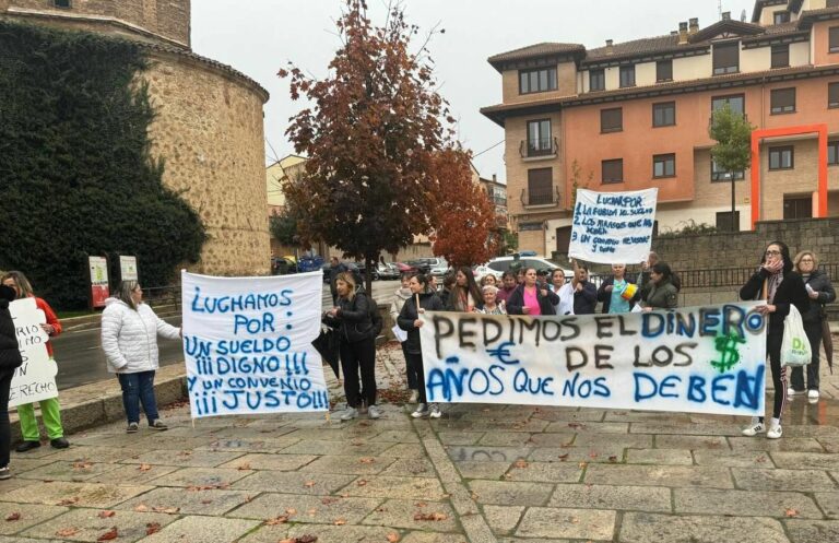 Los trabajadores públicos de la residencia San Ana de Molina de Aragón exigen que se les aplique la subida salarial que les corresponde