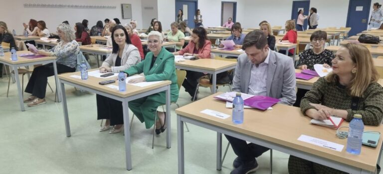 La Fundación Mujeres brinda una oportunidad a mujeres desempleadas en una Jornada celebrada en Puertollano