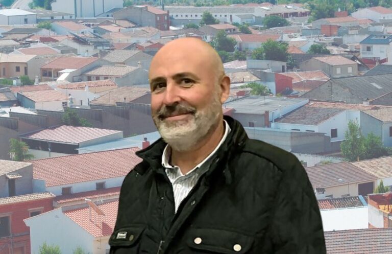 VOX en Socuéllamos muestra su «absoluto» rechazo al centro de acogida para inmigrantes ilegales en el aeropuerto de Ciudad Real