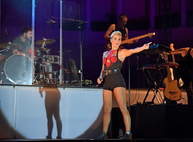 Puertollano: Últimas entradas a la venta para asistir el sábado a «Hija de la Luna», el mejor homenaje a Mecano