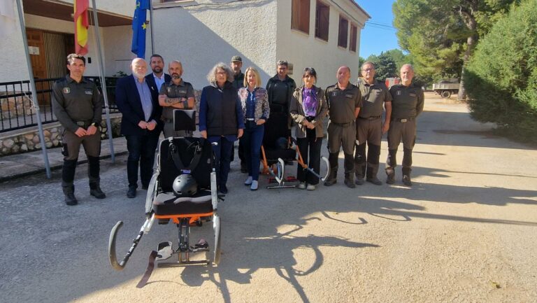 El Gobierno regional pone en marcha un nuevo servicio para que las personas con movilidad reducida puedan participar de las rutas senderistas El Gobierno regional pone en marcha un nuevo servicio para que las personas con movilidad reducida puedan participar de las rutas senderistas