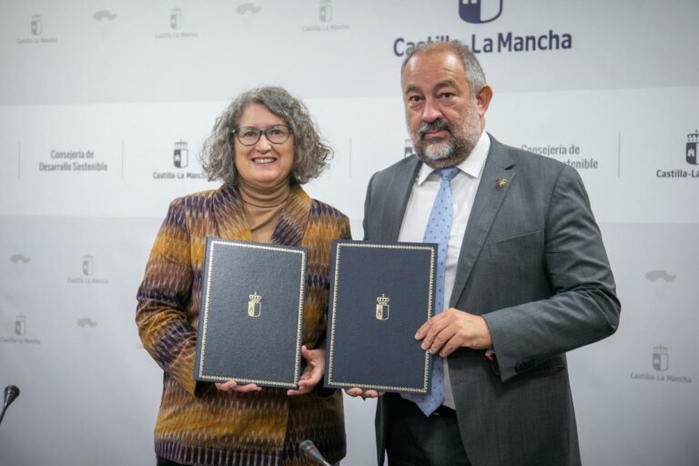 El Gobierno de Castilla-La Mancha y la UCLM impulsan la creación de la nueva ‘Cátedra participativa de cambio climático y sostenibilidad del sector primario’