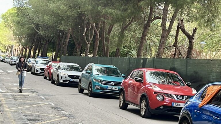 Trabajadores de RLESA realizan una marcha motorizada por el centro de Puertollano