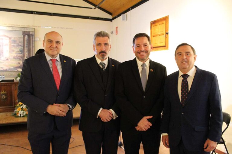 El Gobierno de Castilla-La Mancha pondera el trabajo de los veterinarios para preservar la salud de la cabaña ganadera y la seguridad alimentaria