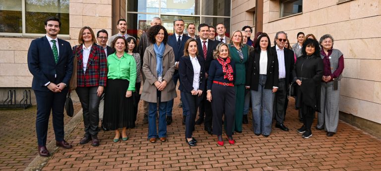 Valverde consigna para 2025 recursos que permiten establecer tutores para las personas con discapacidad y dependencia que participan en procesos judiciales