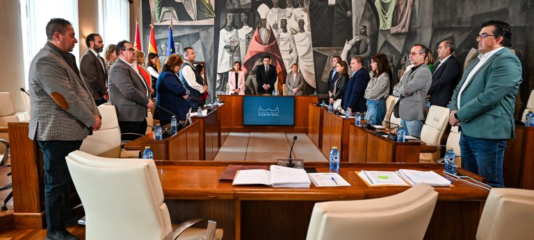 Valverde traslada al Pleno el agradecimiento de la Generalitat Valenciana por la solidaridad y ayuda de la provincia a los damnificados de la dana