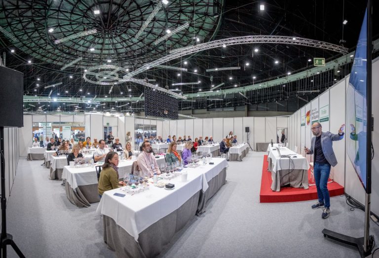 El Salón Peñín de los Mejores Vinos reúne a doce bodegas de Castilla-La Mancha