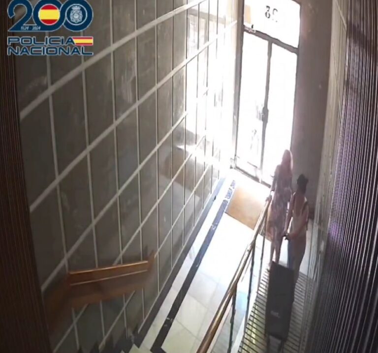 Detenida en la calle Carlos Vázquez de Ciudad Real una reincidente del ‘abrazo amoroso’ a la que se le imputa también una agresión sexual