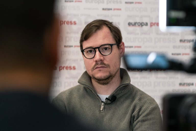 IU CLM admite que la estrategia de «connivencia con la derecha» de Page dio resultado pero augura su inminente caducidad