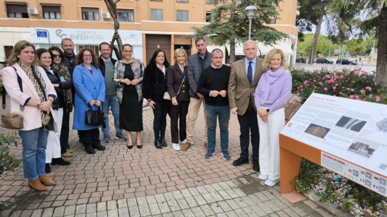 Alumnos y profesores del ÍES ‘Hernán Pérez del Pulgar’ y de la EOI ‘Prado de Alarcos’ descubren tres lugares emblemáticos de Ciudad Real