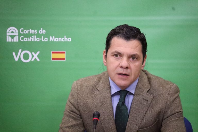 Vox propone «reducir el gasto político superfluo» de los Presupuestos de C-LM para destinar el dinero a los afectados por la DANA