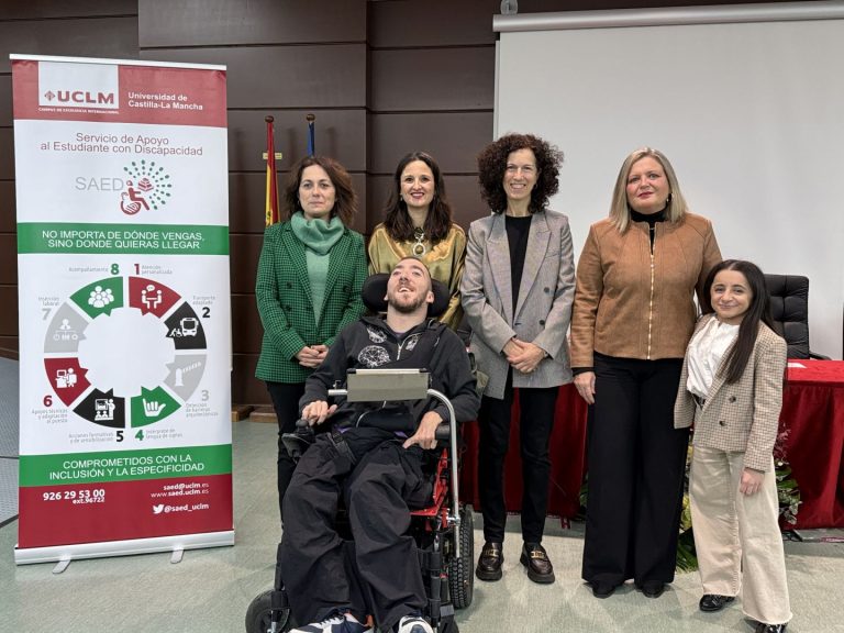 Aurora Galisteo participa en la inauguración de la Jornada de la UCLM “Mi discapacidad suma”