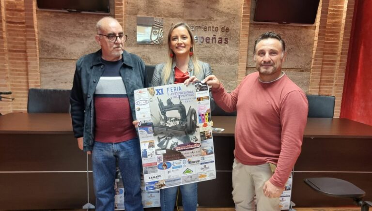 50.000 piezas se exponen este fin de semana en la XI Feria de Antigüedades y Coleccionismo de Valdepeñas