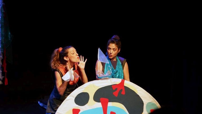 Tarambana Teatro estrena ‘Pañuelos’ este domingo en el infantil de Teatro de la Sensación