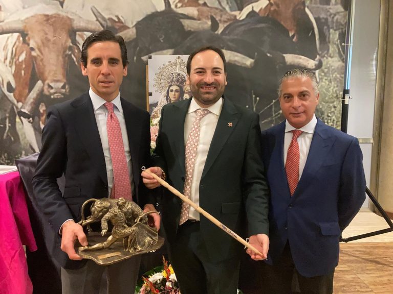 Juan Ortega dona el estaquillador de su histórica tarde de Almodóvar del Campo