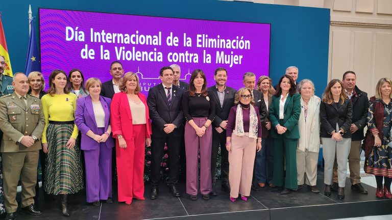 Ciudad Real: Unión institucional en el Día Internacional de la eliminación de la violencia contra la mujer