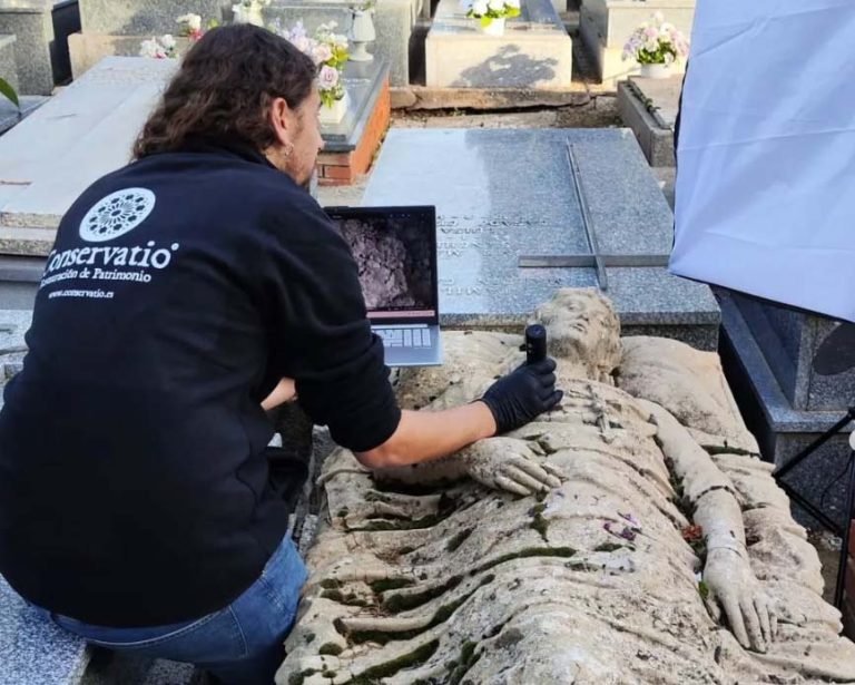 Una barredora, renovación de la red de abastecimiento de la calle Cañas y restauración de tres esculturas, asuntos aprobados en Junta de Gobierno en Ciudad Real