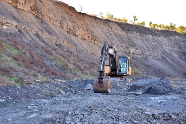 Comienzan las excavaciones que dejarán al descubierto el oleaje del «mar de Puertollano»