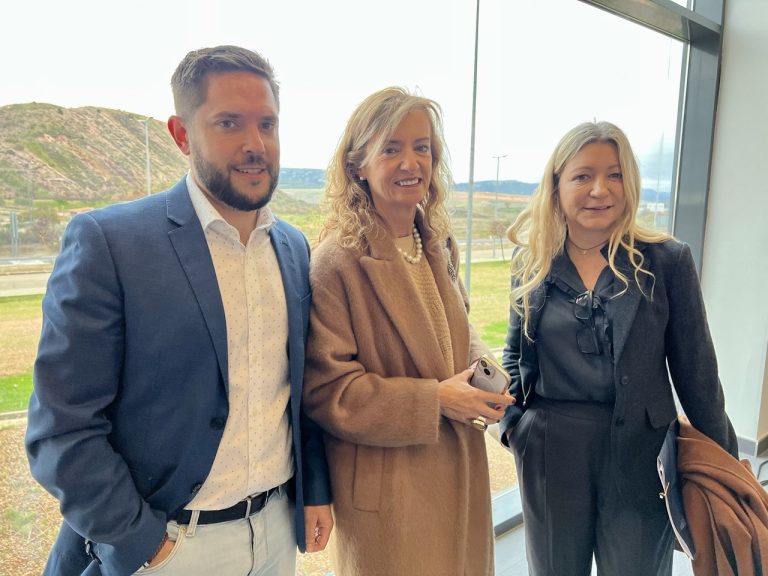 El «paso definitivo» para la acería verde de Puertollano: una lluvia de millones y un emocionado homenaje al fallecido Agustín Escobar