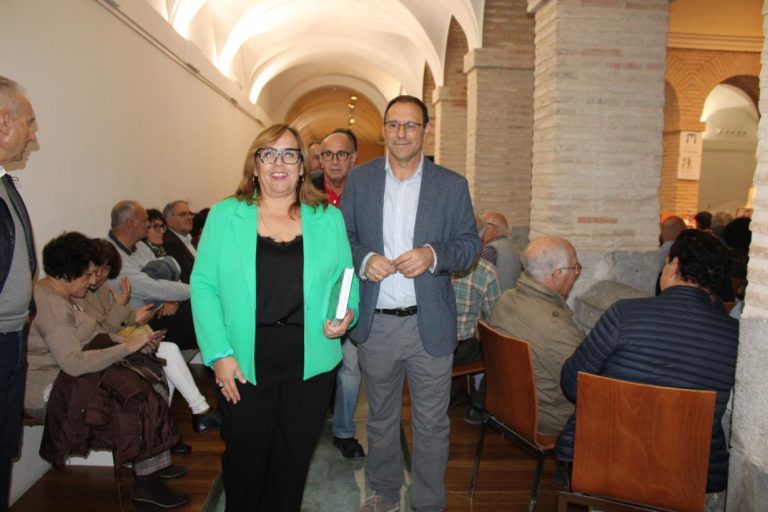 El Gobierno regional ha adquirido en los últimos años más de 15.000 ejemplares de libros para la promoción de la industria cultural