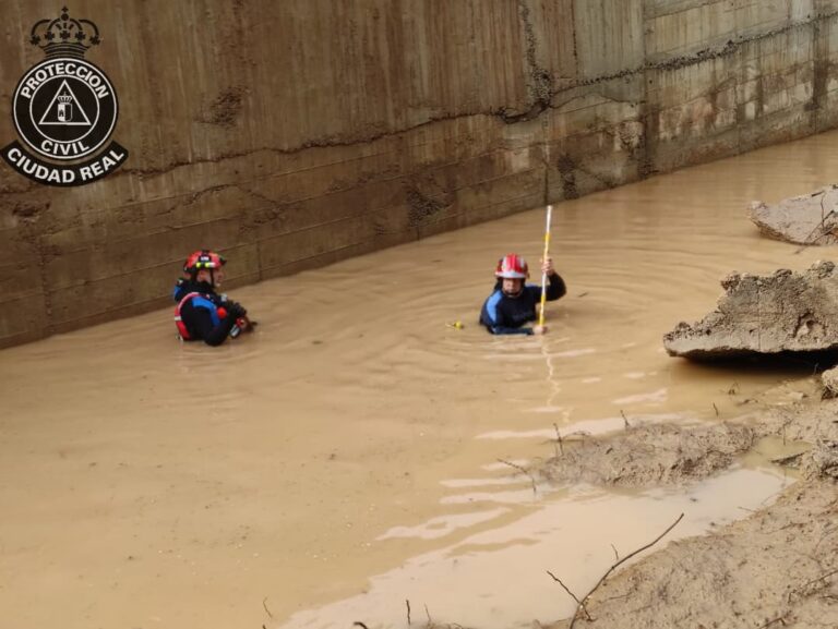 Los voluntarios de Protección Civil de Ciudad Real prestan ayuda en Torrent