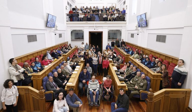 Las Cortes regionales y Marsodeto celebran 25 años del pleno social sobre discapacidad intelectual, con “el orgullo por los avances conseguidos”