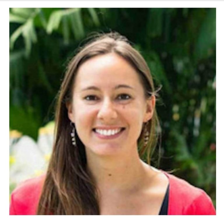 Elena Boschiero explica qué hacer ante riesgos y desastres en una nueva conferencia organizada por ACMA