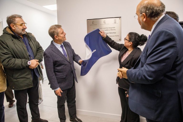 García-Page inaugura el centro número 30 de Atención Primaria de su mandato