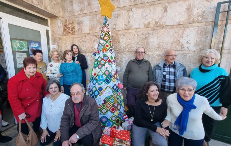 El Centro de Mayores del Lucero presenta sus actividades de Navidad contra la soledad