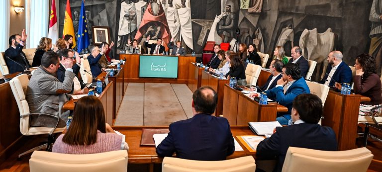 Patricia Saldaña (Vox) tomará posesión de su acta de diputada provincial el próximo día 30 y mantendrá las áreas de Marín