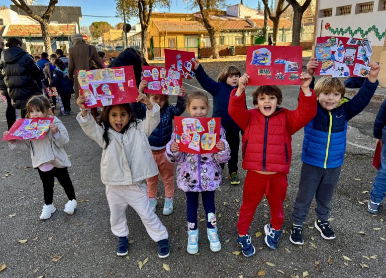 Ciudad Real: 150 niños inscritos en la actividad ‘Días sin cole, aprendemos en Navidad’ entregan sus cartas a los carteros reales