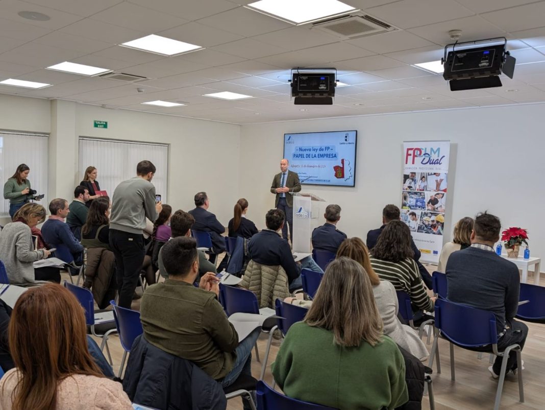 FOTO JORNADA EMPRESAS FP