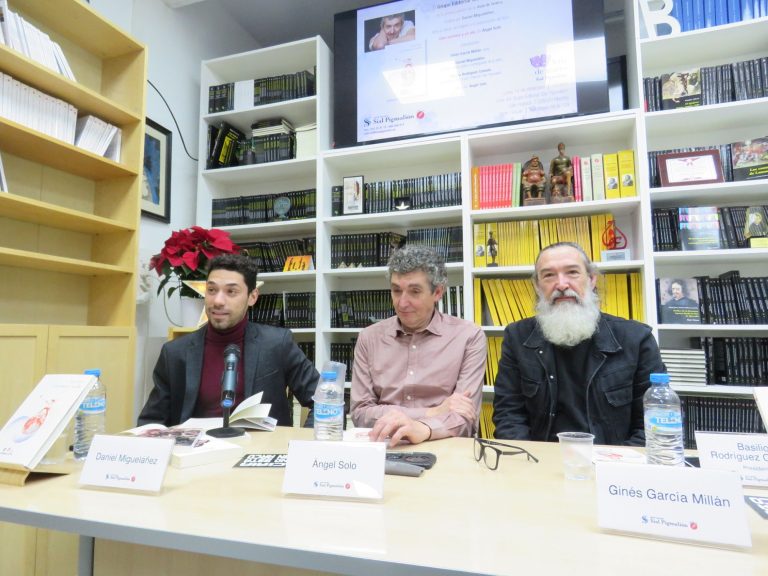 En la sede de Sial Pigmalión, en calle Huesca, 7 de Madrid: Presentación del libro Cien sonetos y un día de Ángel Solo