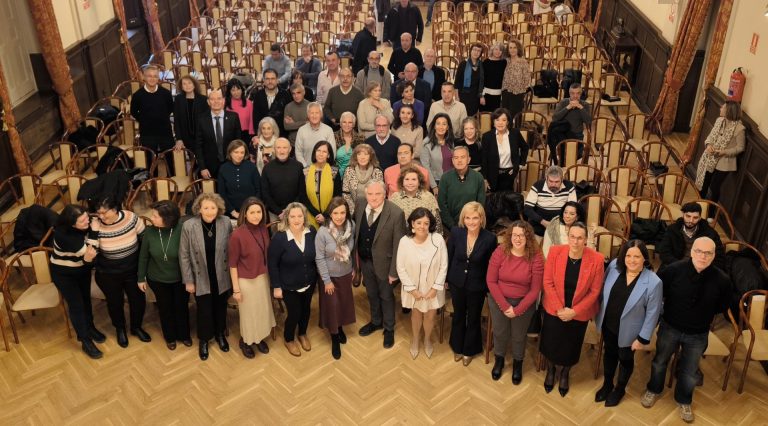 El Ayuntamiento de Ciudad Real rinde homenaje a los docentes jubilados