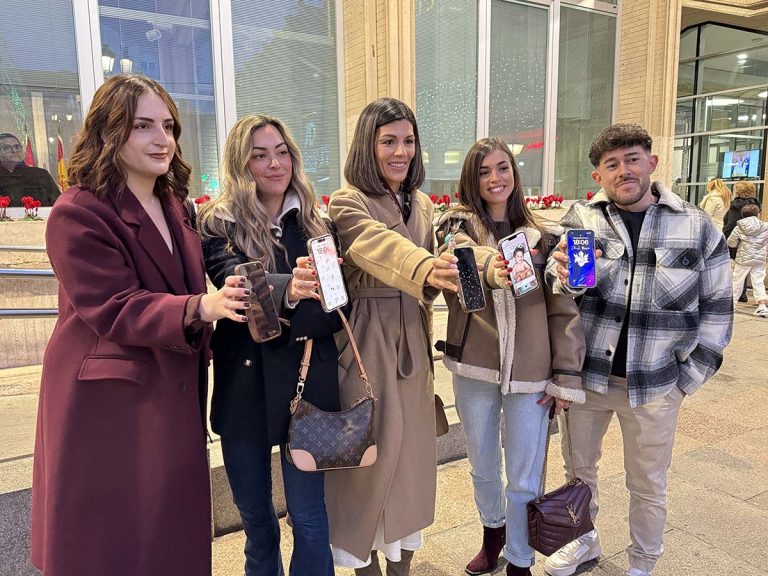 Cinco jóvenes de Ciudad Real disfrutan de un premio de 500 euros en compras asesorados por “influencers” de la provincia