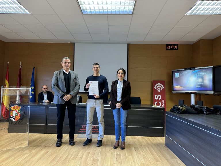Premio para los mejores trabajos de fin de grado de la Facultad de Derecho y Ciencias Sociales de Ciudad Real