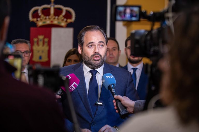 Núñez destaca su defensa de la Constitución “todos los días del año” frente a los que votan con Sánchez poniendo en riesgo la Democracia