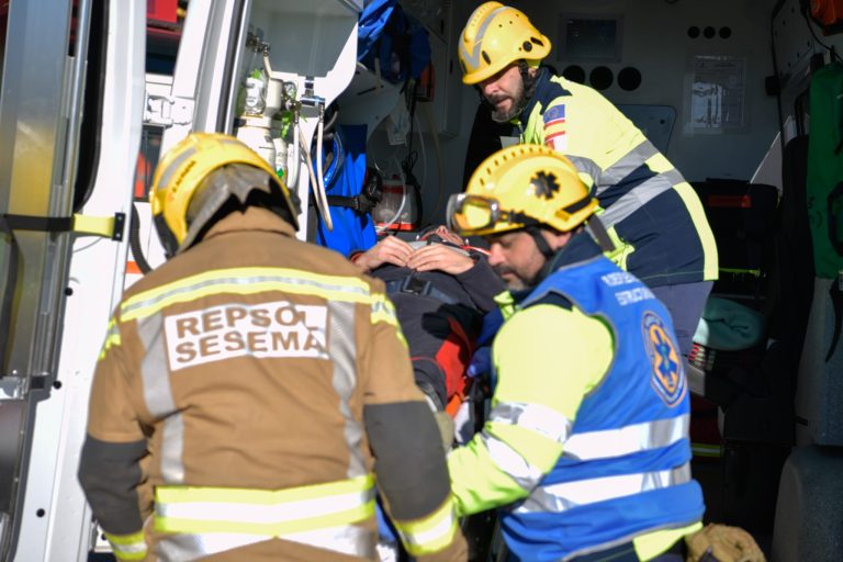 Más de 120 efectivos participan en el simulacro general del Plan de Emergencia Exterior de Puertollano bajo el supuesto de una peligrosa fuga de hidrógeno